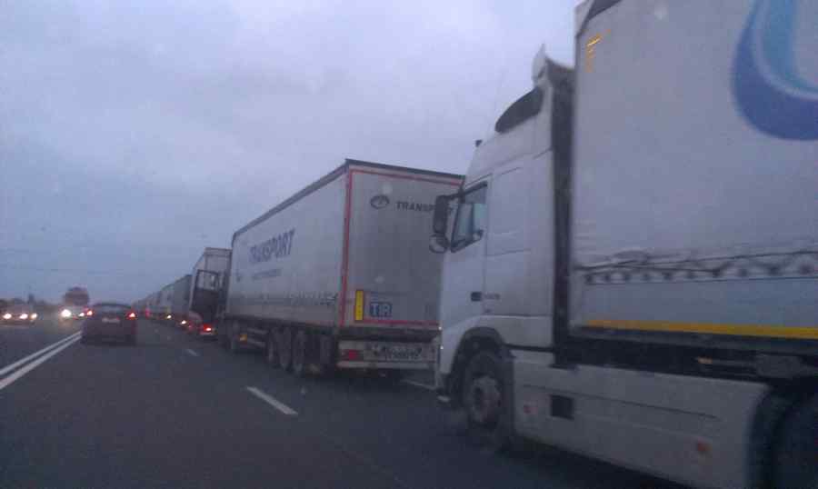 Restricții pentru vehiculele de peste 7,5 tone în 3 județe