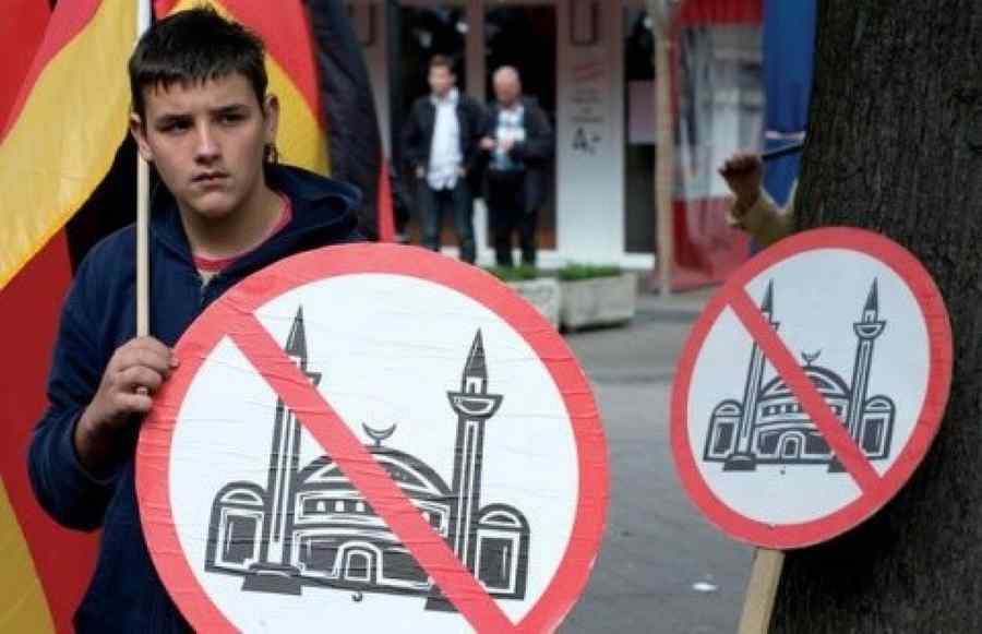 Slovacia nu va primi decât imigranți creștini: ”Nu avem moschei în țară”