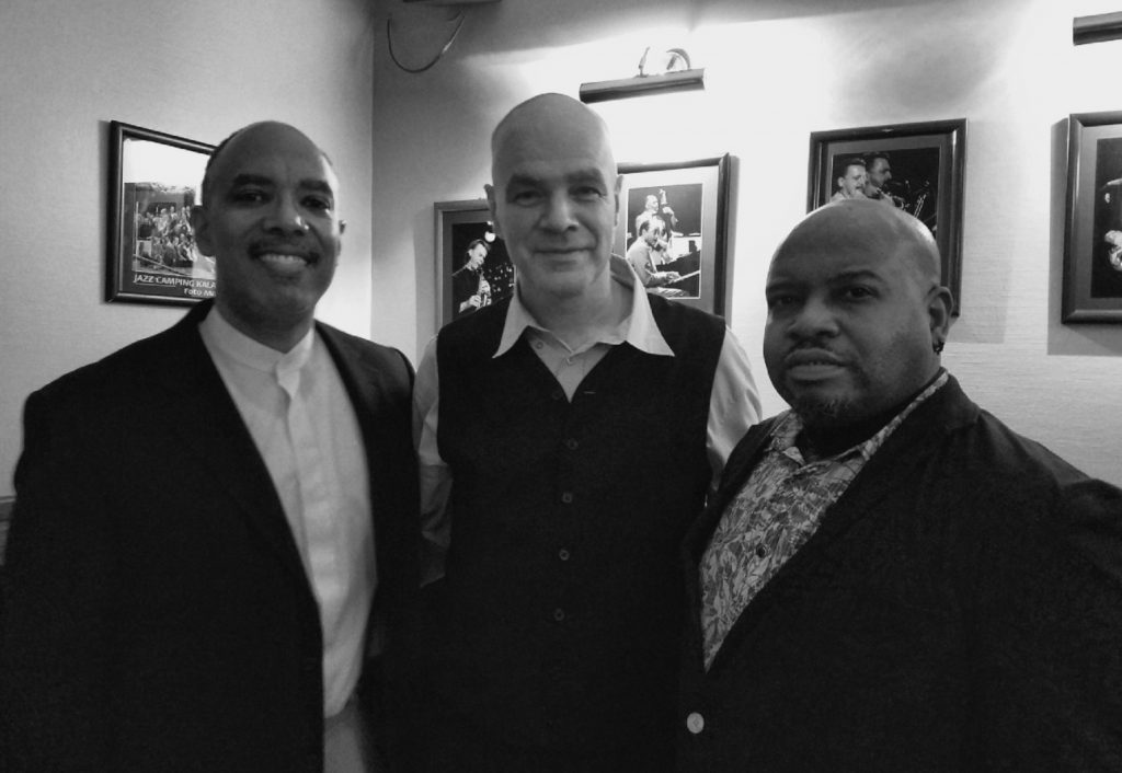 Muzicieni newyorkezi vin în Arcub