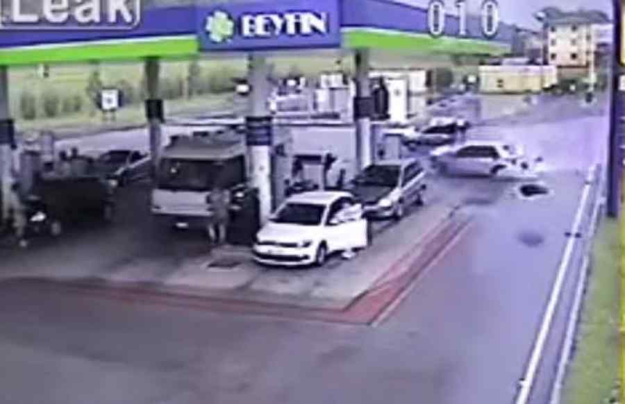 O intrare mult prea rapidă în benzinărie