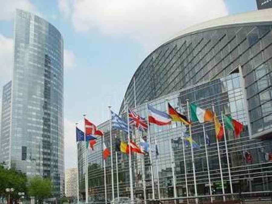 Liderii zonei euro se reunesc după referendumul din Grecia