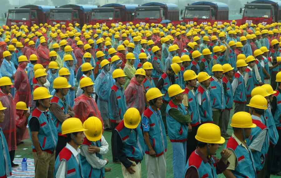 Prăbușirea burselor din China: conspirație externă sau incompetență internă