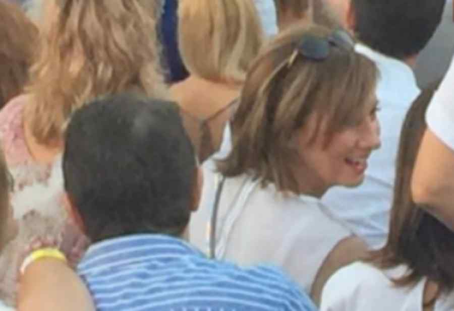 Carmen Iohannis, surprinsă la concertul lui Robbie Williams