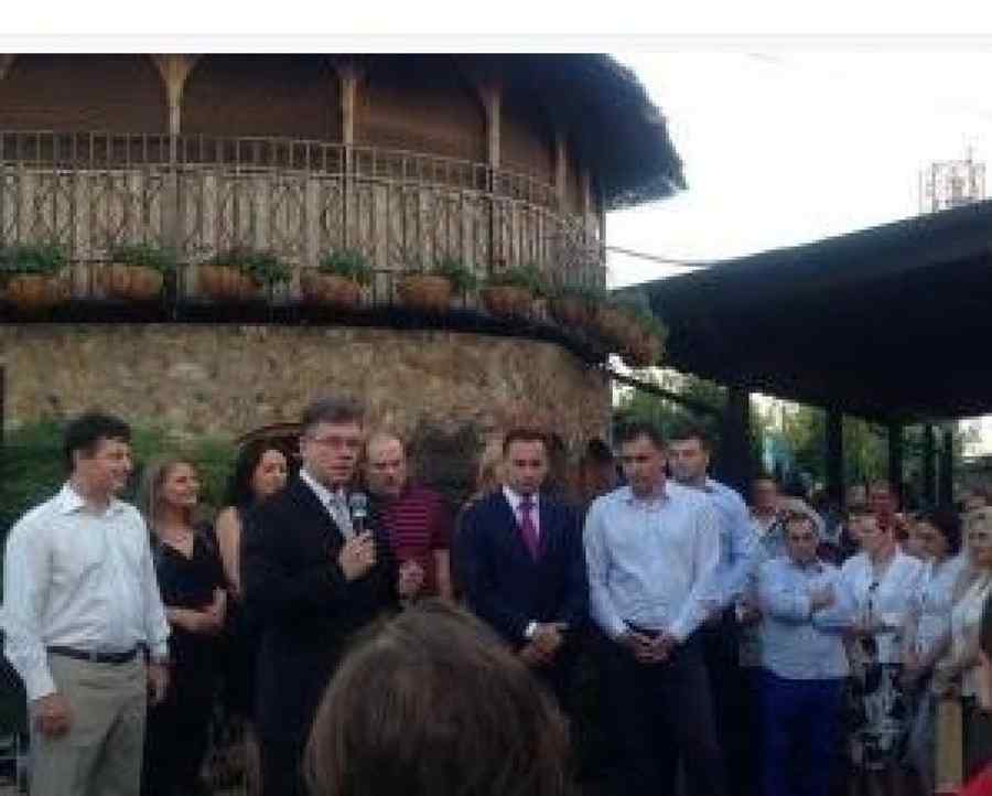 M.R. Ungureanu, petrecere de adio la Arad