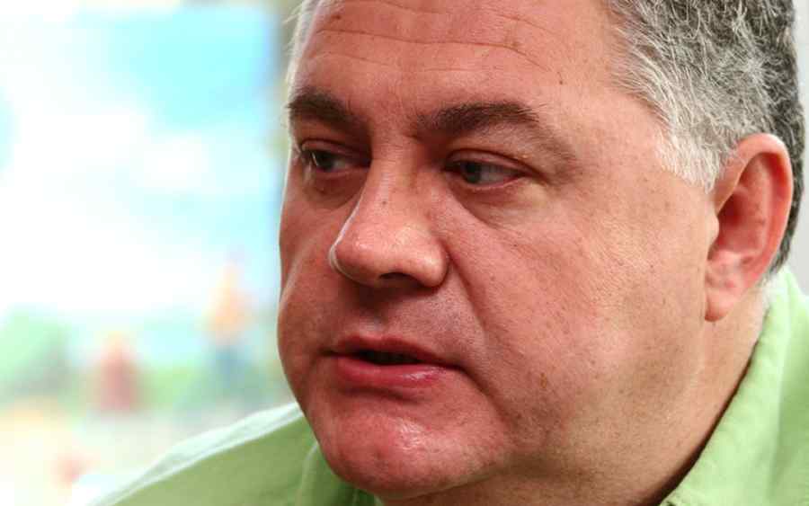 Angajaţii din Radioul Public cer protecţia Parlamentului în faţa lui Ovidiu Miculescu