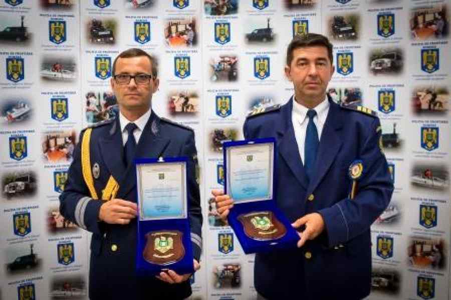 Poliţistul de frontieră al anului, după ce a refuzat o mită uriașă