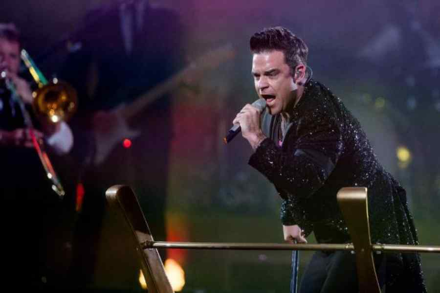 Mega concert Robbie Williams la Bucureşti „Am avut norocul să cad în braţele unei femei deosebite”