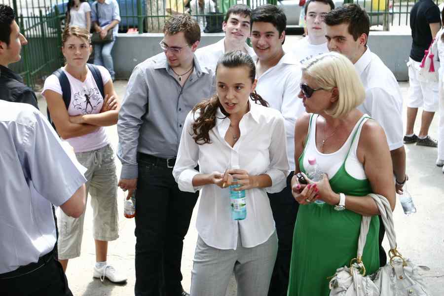 Începe prima sesiune din acest an a examenului de bacalaureat