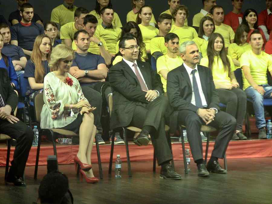 Firea le răspunde liberalilor și lui Iohannis