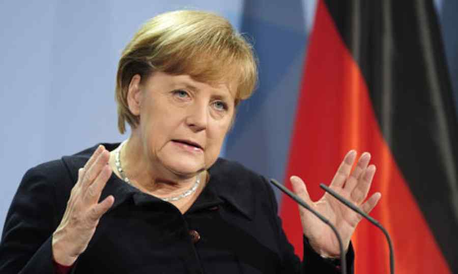 Secretarul general al NATO: Angela Merkel rezistă la băutură