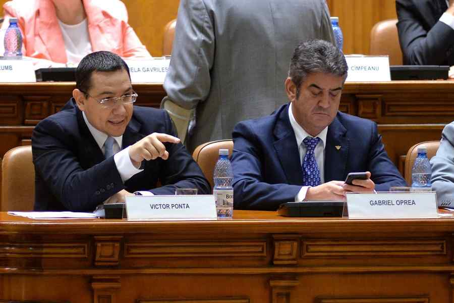 Ponta pregătește o remaniere guvernamentală