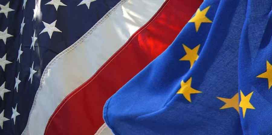 Doi senatori americani propun un regim fără vize pentru români