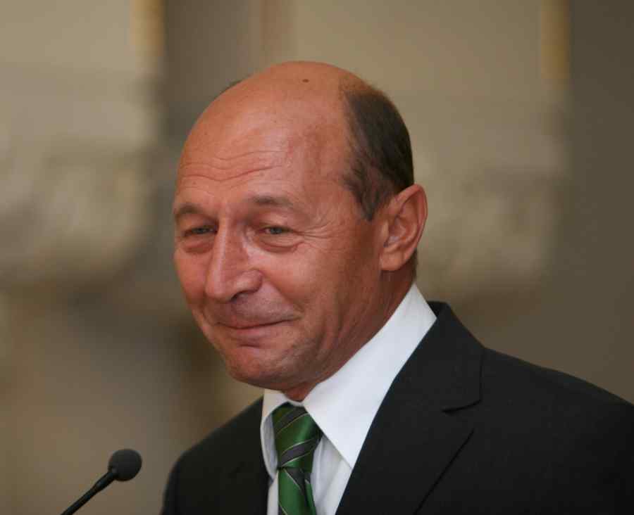 Băsescu: Un pesedist sadea s-a îndrăgostit de o băsistă