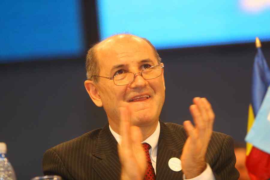 Copos și Camelia Voiculescu, achitați