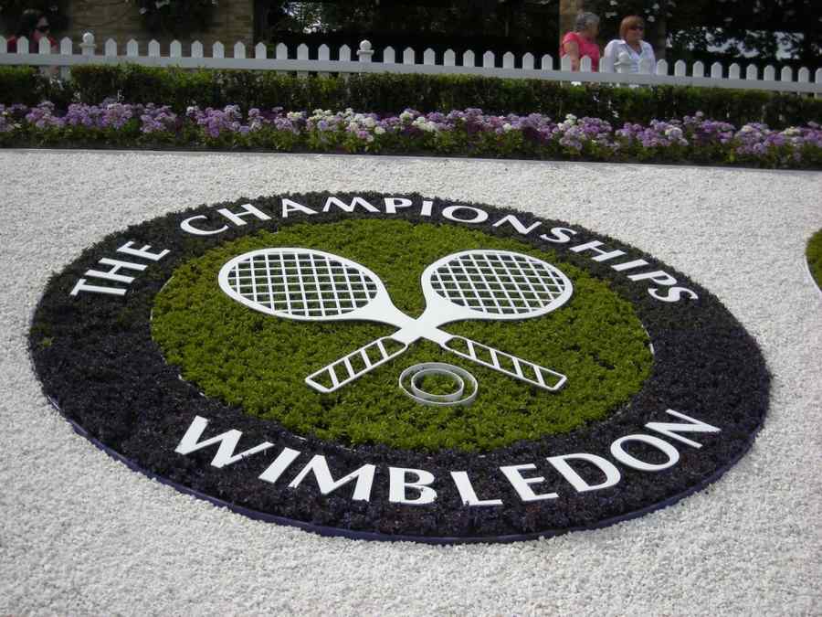 Una caldă, alta rece de la Wimbledon