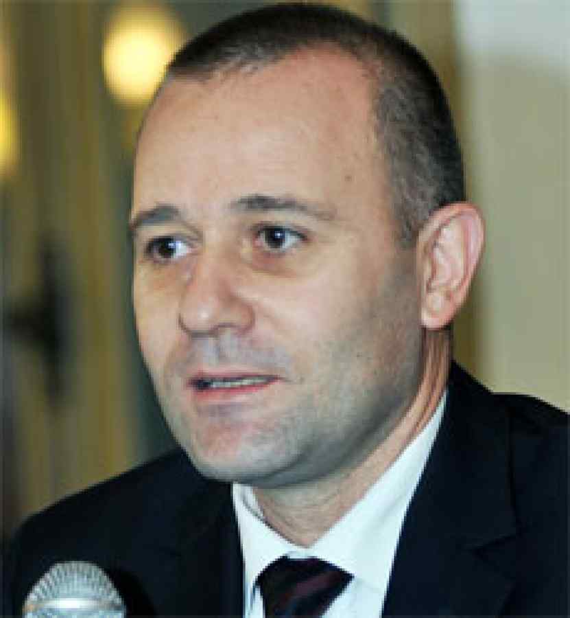 Demisia gen. Dumitru Dumbravă, pe masa comisiei SRI  