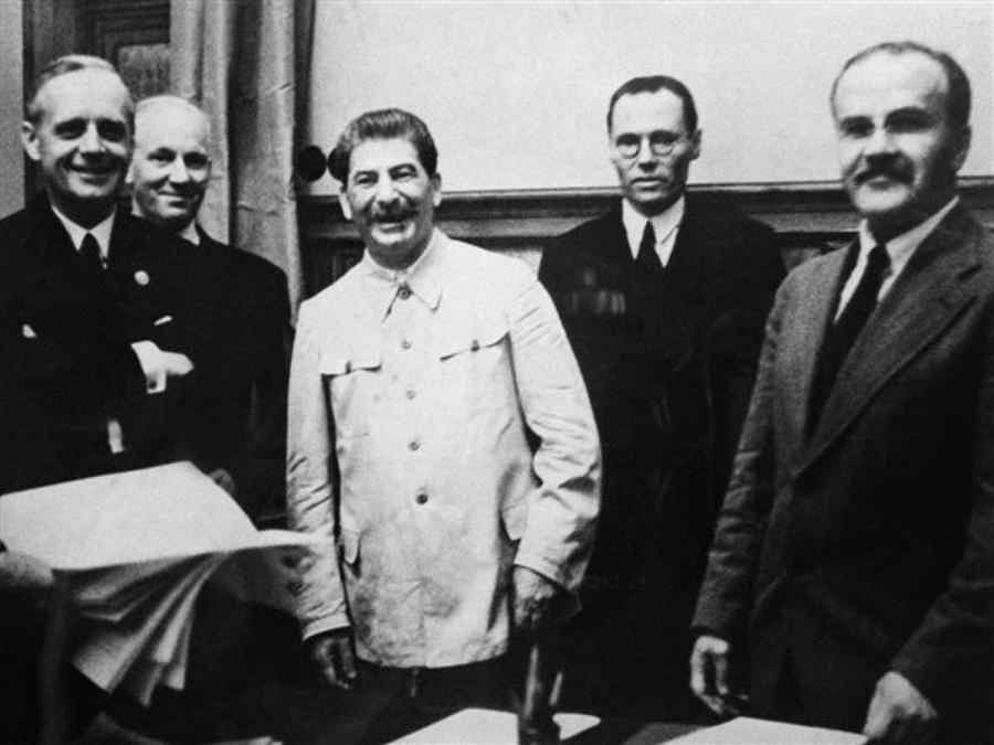 Putin, avocatul Pactului Ribbentrop-Molotov