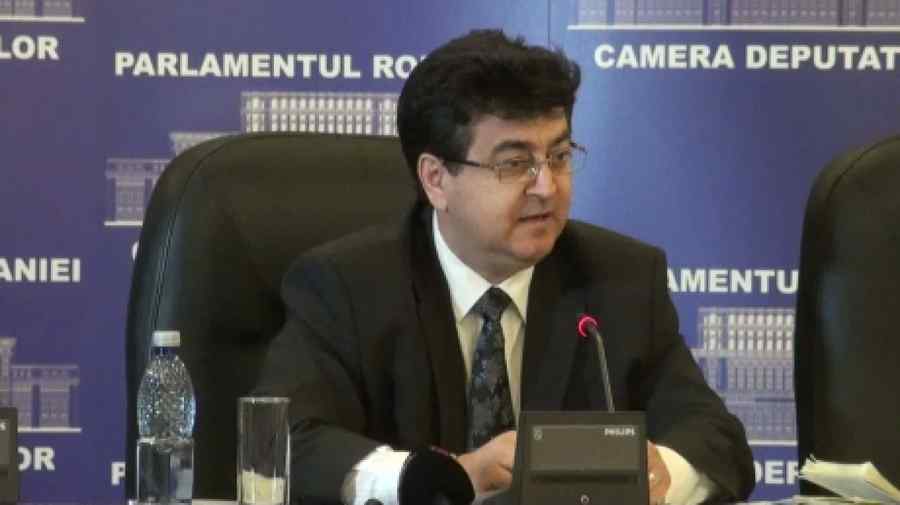 PNL condamnă menținerea lui Adam Crăciunescu în fruntea Regiei Naționale a Pădurilor