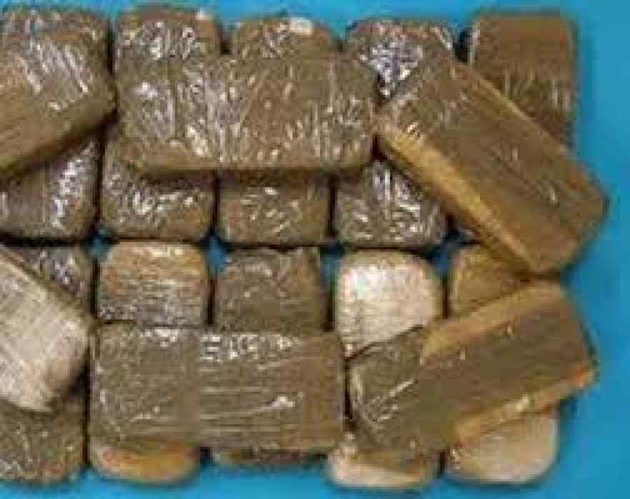 (VIDEO) PRINŞI la frontieră cu 84 de kilograme de HEROINĂ