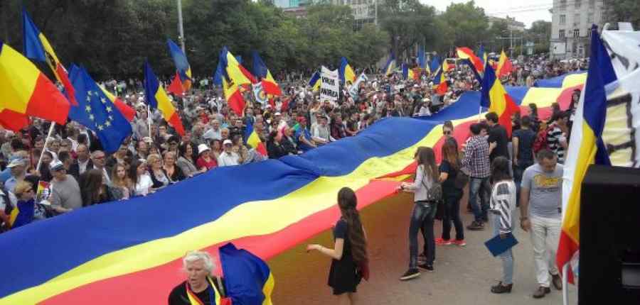 Marș unionist la Chișinău: „Basarabia e România!”