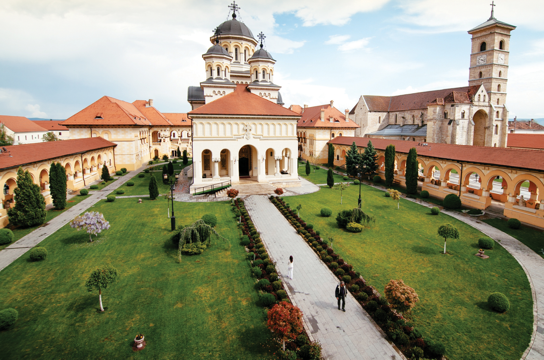 Cadou de Ziua Naţională: la Alba Iulia se prelungeşte carantina