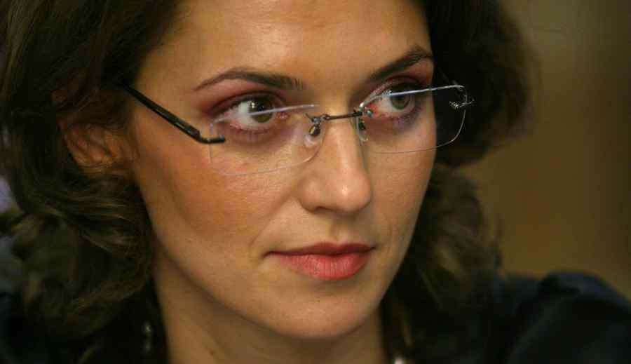 Gorghiu: Guvernul Ponta poate să construiască autostrăzi, cu o condiţie…