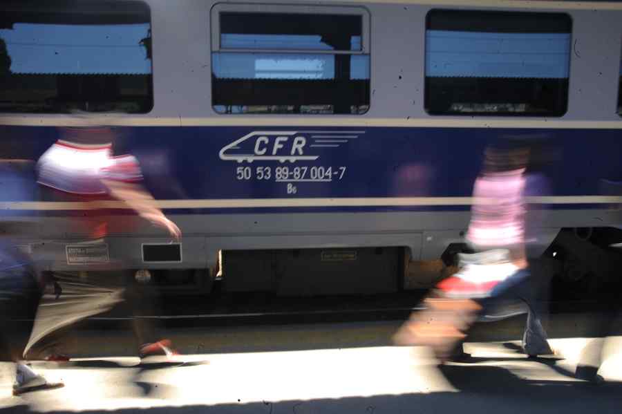 Trenuri suplimentare pentru mini-vacanța de 1 Mai