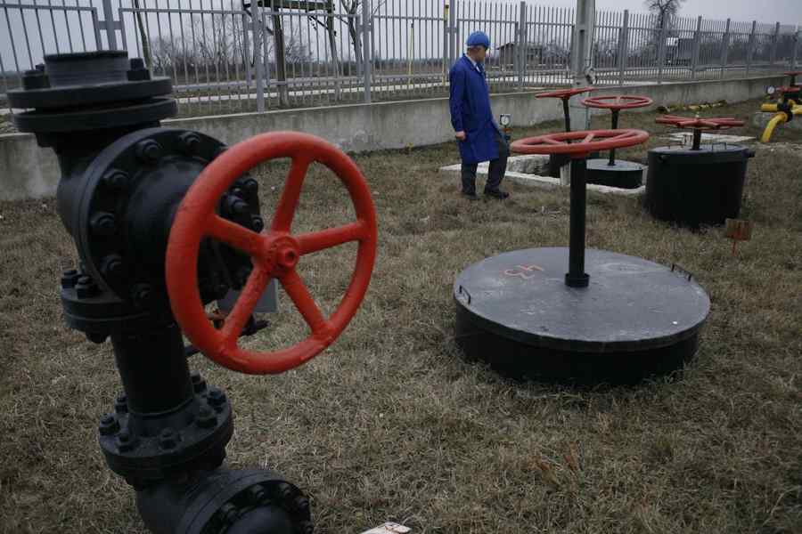 Jocul periculos pe care îl face statul român pentru Gazprom