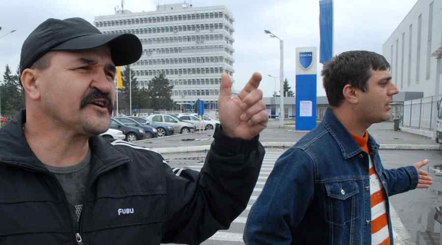 Dacia îşi apără cu încrâncenare autostrada şi anunţă că va începe revolta