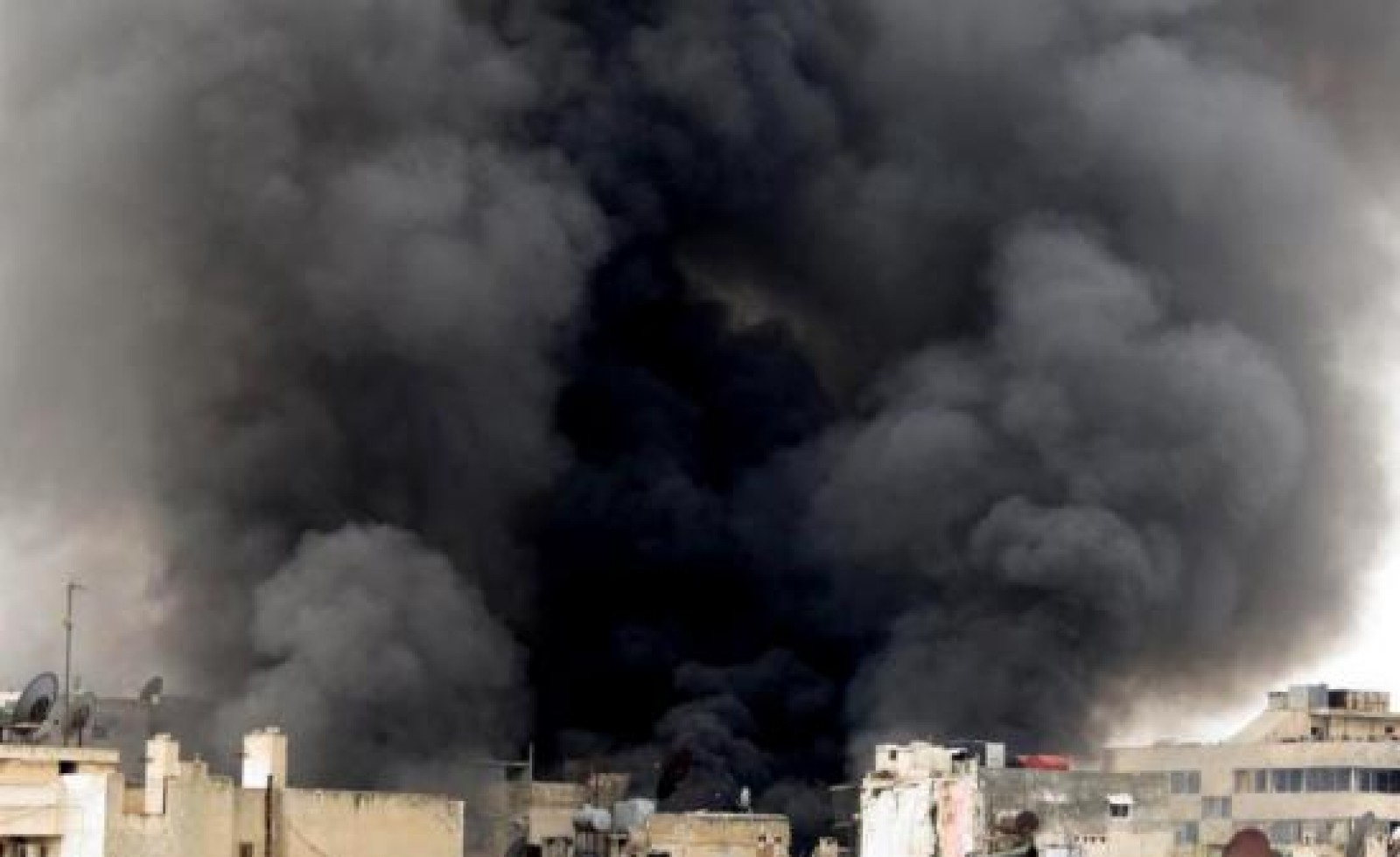 Un spital din Ucraina, atacat cu obuze