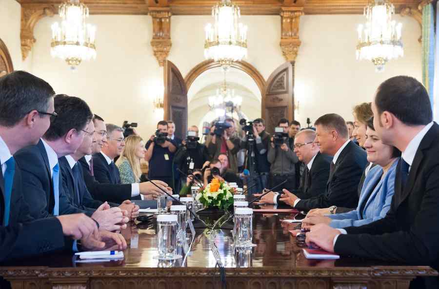 Iohannis, la a treia rundă de întâlniri cu partidele