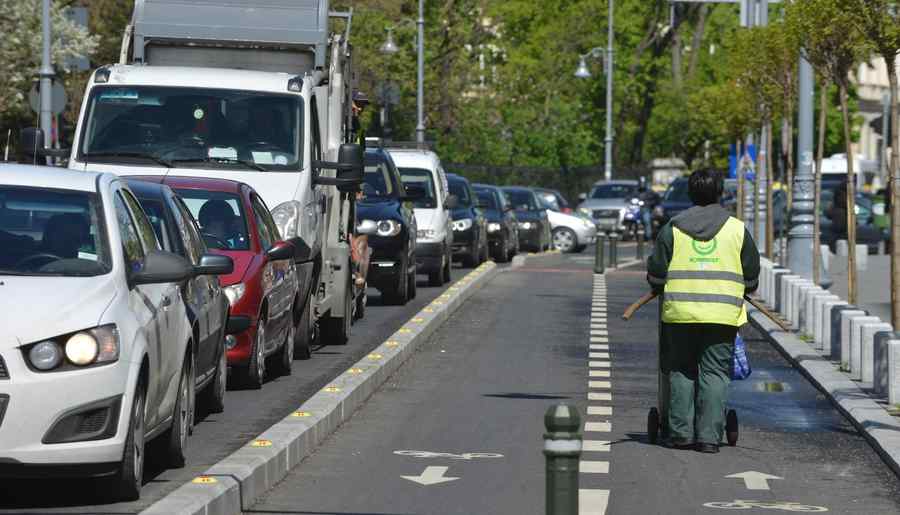 Pista de biciclete de pe Calea Victoriei, deschisă oficial