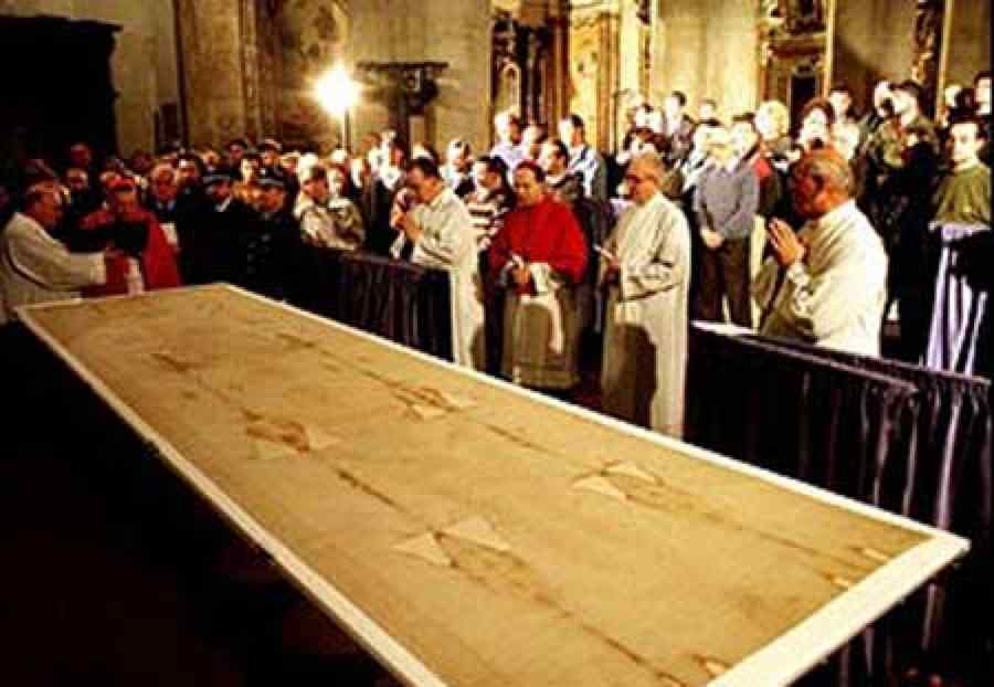 „Giulgiul lui Isus”, expus timp de două luni