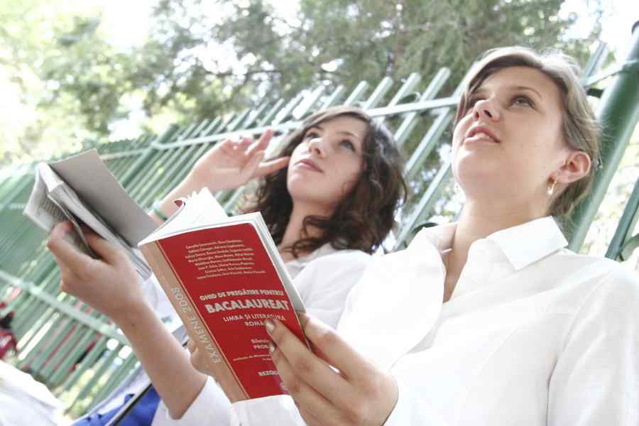 Încep examenele de  simulare pentru Bacalaureat