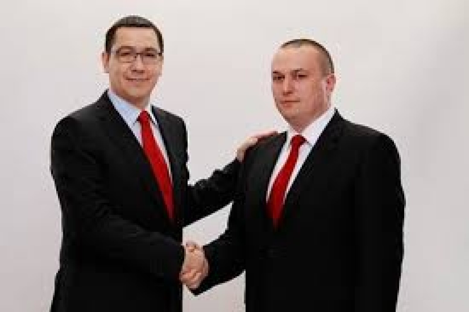 Primarul Ploieștiului, demisie din toate funcțiile