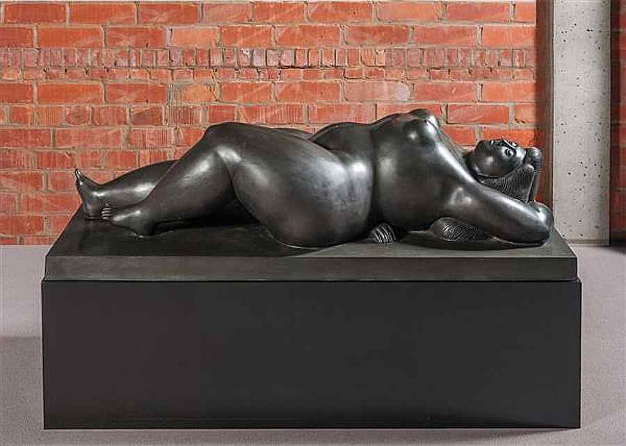 O oglindă şi nuduri feminine domină o licitaţie de artă