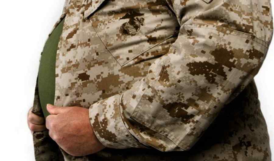 Soldaţii unei mari armate din NATO sunt prea graşi pentru a lupta