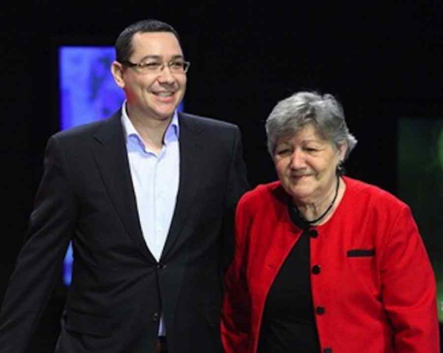 Ponta explică de ce a vrut să meargă cu mama sa la DNA