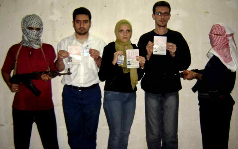 Zece ani de la răpirea jurnaliştilor români în Irak