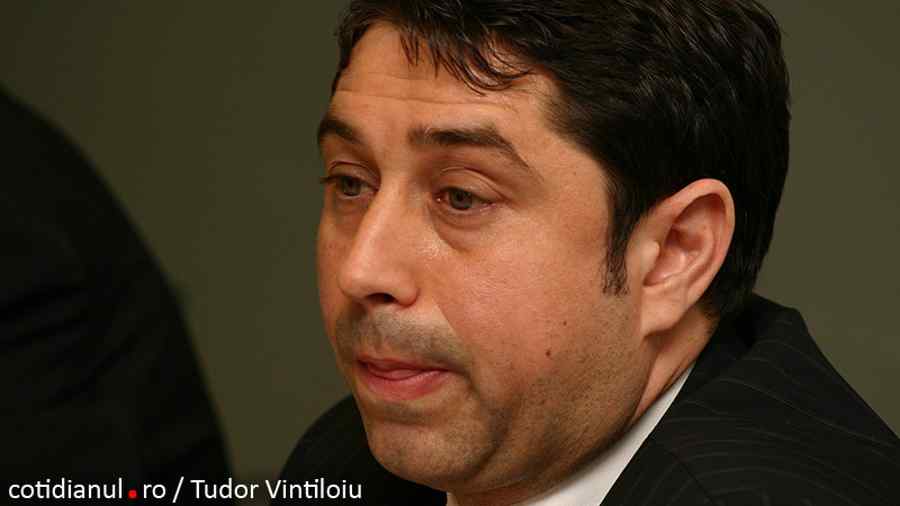 Fostul ministru Cristian David rămâne în arest preventiv