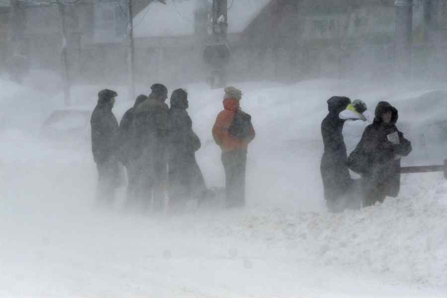 Ne așteaptă un nou val de ninsori și răcire accentuată
