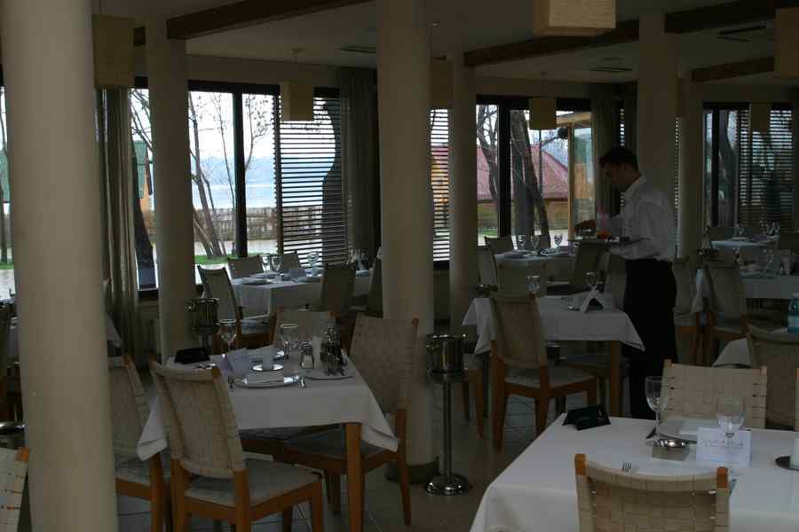 S-a redus TVA-ul la restaurante. Cum se aplică