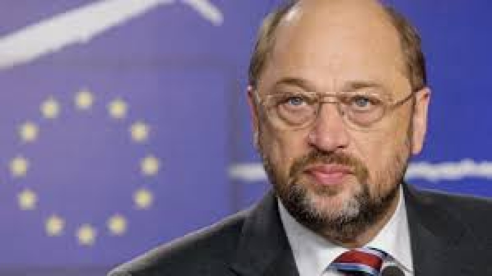 Schulz: Ar fi mai inspirat să înceteze atacurile împotriva Angelei Merkel