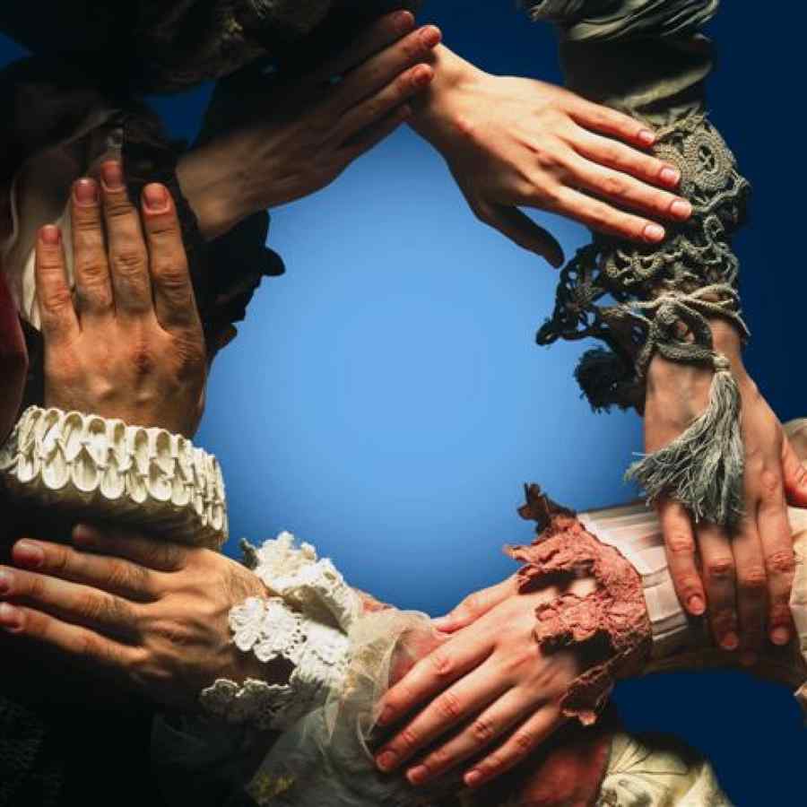 Campania Naţională „Artiştii pentru artişti”