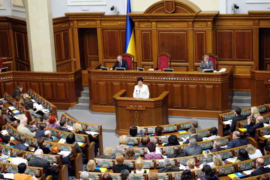 Bătaie în parlamentul de la Kiev