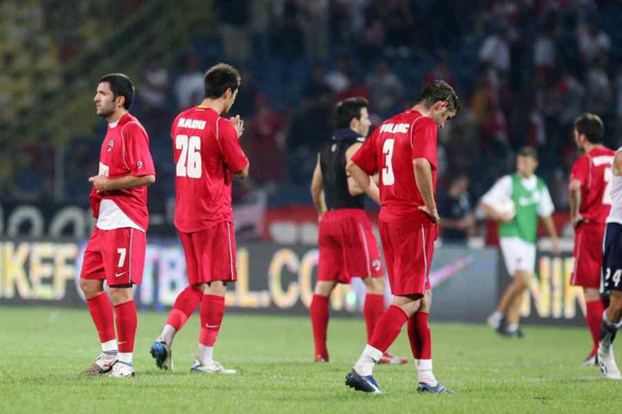 DNA anchetează acuzaţiile de blat de la meciul Dinamo-Lazio 1-3