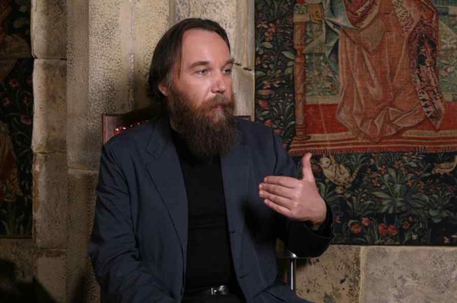 Sfătuitorul lui Putin, inspirat de un român