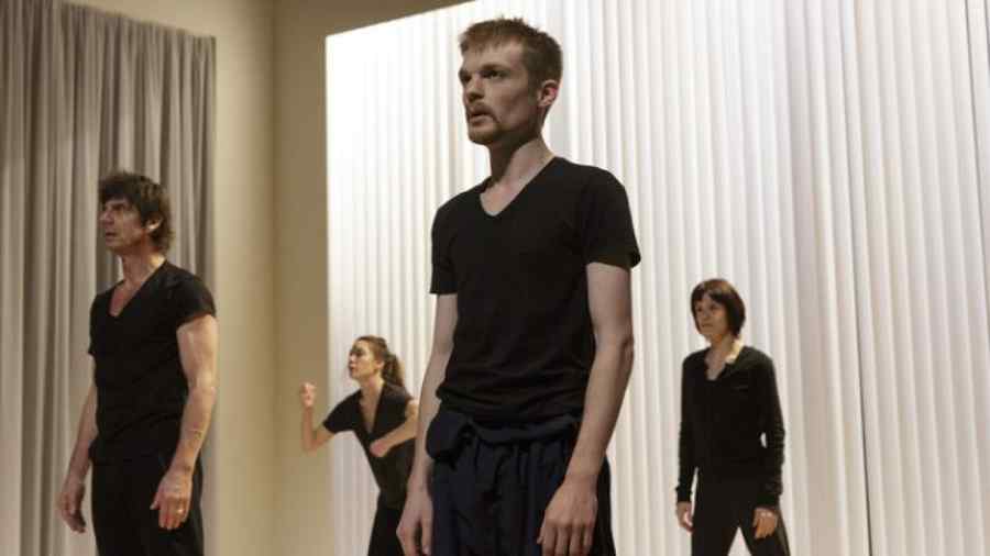 Fără poante şi fără tutu. „Celălalt”, un proiect îndrăzneţ