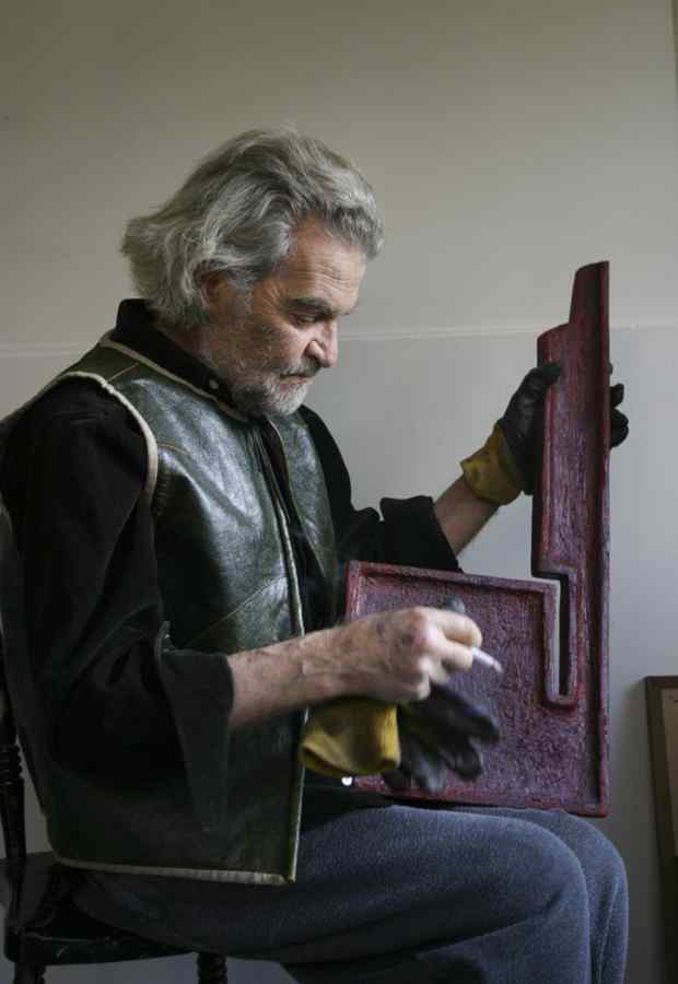 Performance-uri de Paul Neagu proiectate pentru prima dată în Spania