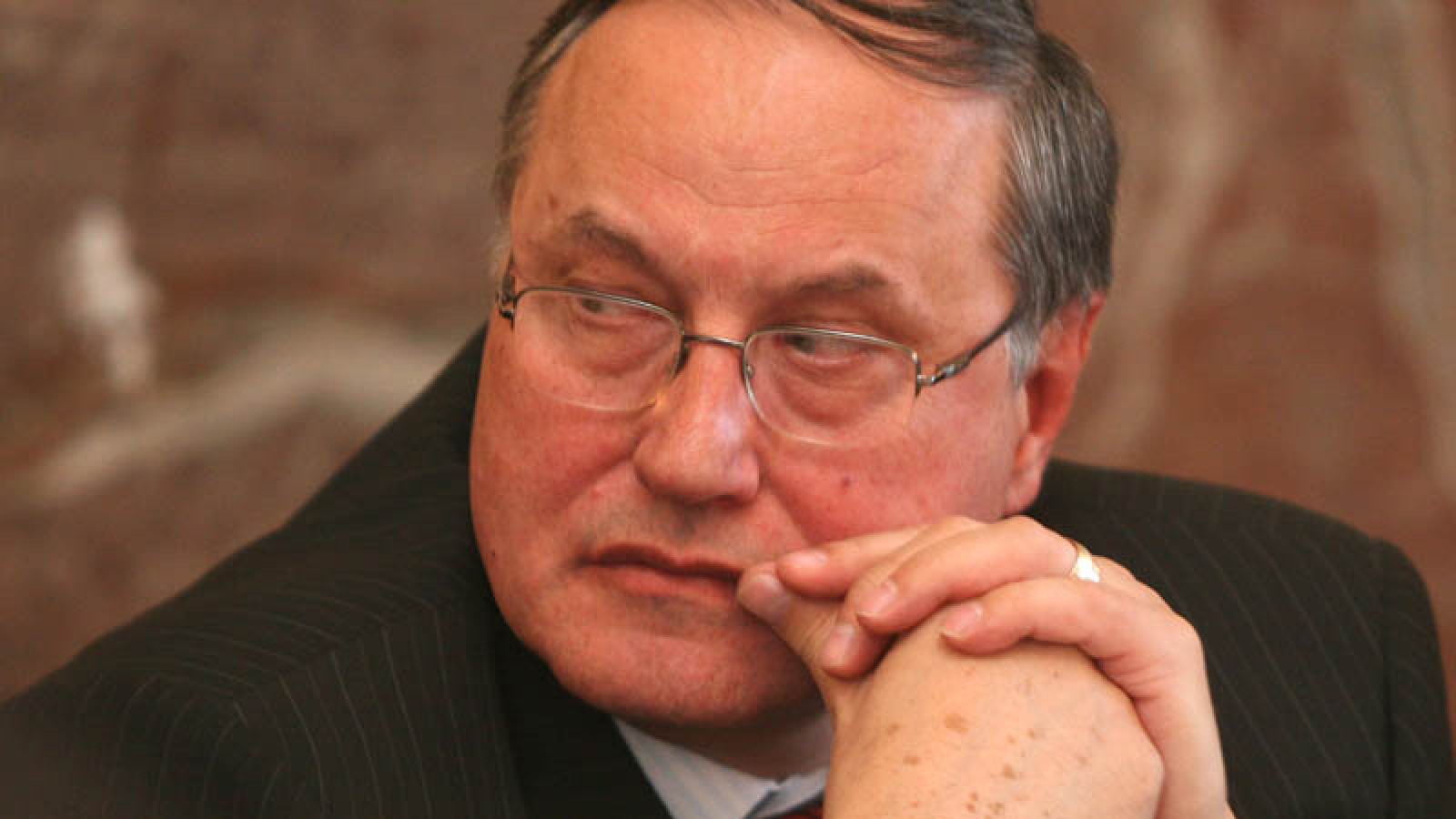 PNL, demersuri pentru demiterea Avocatului Poporului